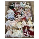 Flat of doll ornaments