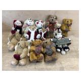 Flat of 12 small Boyds bears