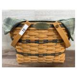 1997 :Longaberger Traditions Fellowship basket