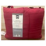 King Solid Quilt Set in Red