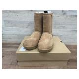 UGG W Classic Short II Boots, Size 6