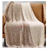Chunky Knit Throw Blanket in Neutral Tones