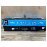 600 White Plastic Spoons