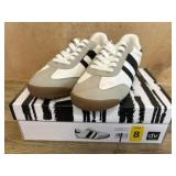 Womenï¿½s Sneakers, Size 8 in Black and White