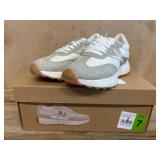 Steve Madden Kendrix Taupe Sneakers, Size 7