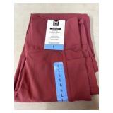 Yoga Pants in Size Large ï¿½ Burgundy