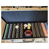 Poker chips set in case