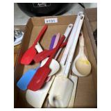 Flat of spatulas