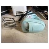 Hamilton Beach hand mixer