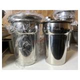 3- Stainless 2.5 quart inserts with lids