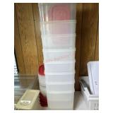 8- Rubbermaid 21 cup food storage containers