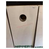 Nippers cornhole board no bags