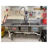 90 inch three base sink with faucet sink right