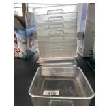 8- 2 quart food containers with lids