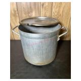 10 Quart pan with lid