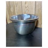 4- 10 inch stainless bowls