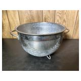 8 Quart stainless strainer