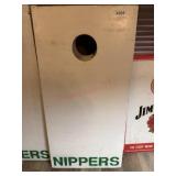 Nippers cornhole boards, no bags