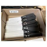 Lot of 12 steak knives