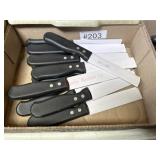 Lot of 12 steak knives