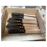 Lot of 12 steak knives