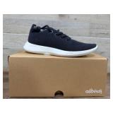 Womenï¿½s Black Tree Runner Shoes, Size 8