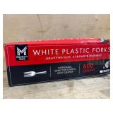 White Plastic Forks ï¿½ 600 Count