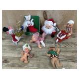 7- Annalee doll Gingerbread men, Santa, Stocking,