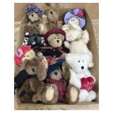 Flat of 10 Boyds Bears 6 inch  Some with hats,
