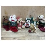 7- Boyds Bears 4 inch Christmas bears and bears