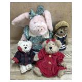 Boys Peppa pi and 3 small Boyds Bears
