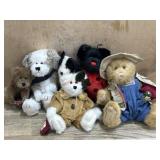 Flat of 6 various size Boyds Bears .  Bee suit, 3