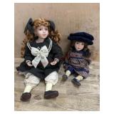 Flat with 2 porcelain dolls