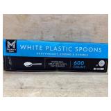 600 White Plastic Spoons