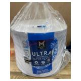Pack of 204 Ultra Dinner Paper Plates