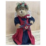 14 inch Boyds Bears Tree topper Bear holding a