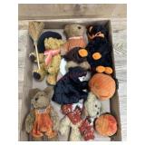 6- Boyds Bears 6 inch bears dressed for Halloween