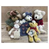 3 Boyds Bears 8 inch bears and 2 6 inch bears