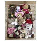 Flat of 10 small Boyds Bears  Some dressed in