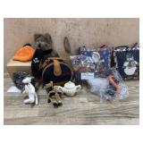 Box lot of Boyds bears accessories and miniature