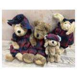Flat with Boyds Bears family of bears in Plaid