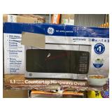 1.1 Cubic Ft Countertop Microwave Oven