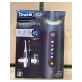 Oral-B iO Series 8 Rechargeable Toothbrush Set
