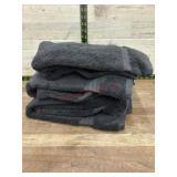 2 bath towels & 2 hand towels