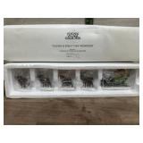 Heritage village collection Sleigh & eight tiny