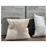 4 throw pillows