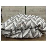 Comforter- size unknown
