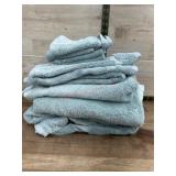 2 bath towels, 3 hand towels & 4 washcloths