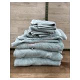 3 bath towels, 2 hand towels & 4 washclothes