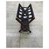 Travel luggage rack